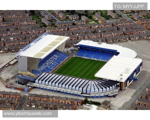 曼城足球俱乐部主场演变历程从海德路到缅因路再到伊蒂哈德的故事